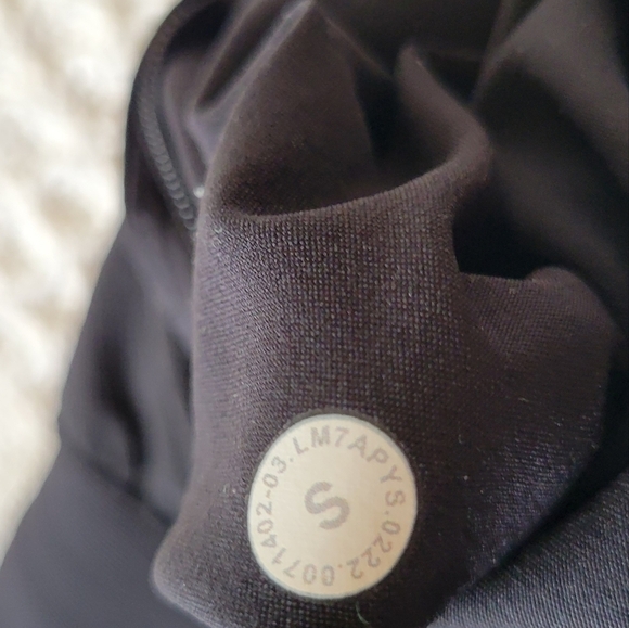 Lululemon, License to Train Linerless 7" Inseam Athletic Sporty Casual Short - Picture 6 of 10